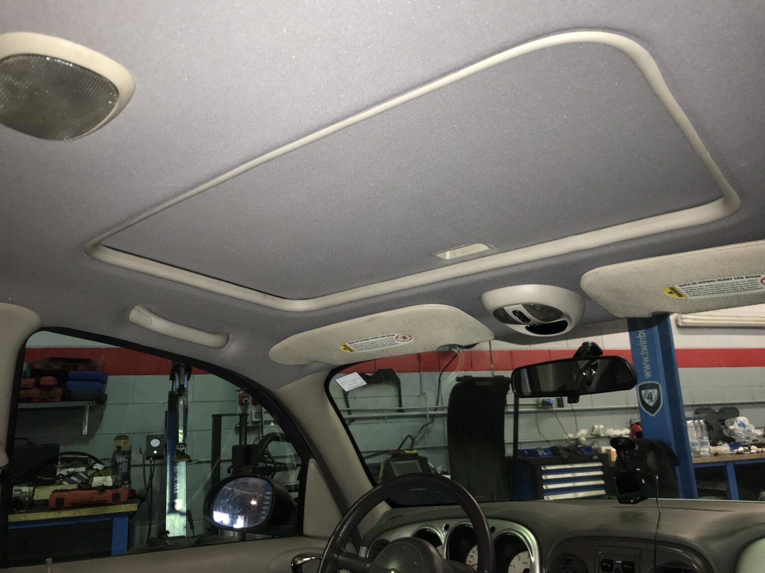 TAPICERIA DE VEHICULOS: Materiales originales y colores que casan con el interior